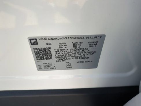 Used 2024 GMC Terrain SLE FWD image 37