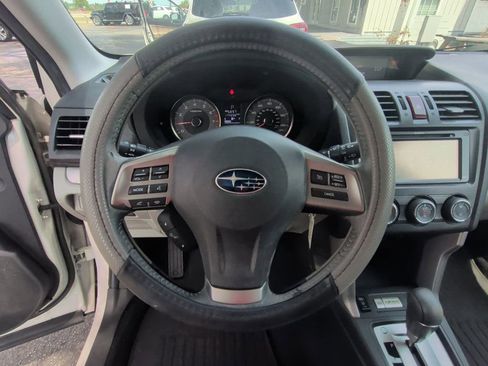 Used 2015 Subaru Forester 2.5i Limited AWD/4WD image 15