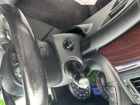 Used 2017 INFINITI Q70 3.7 image 24