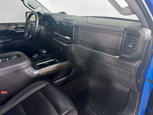 Used 2022 Chevrolet Silverado 1500 LT w/ Z71 Off-Road Package image 31