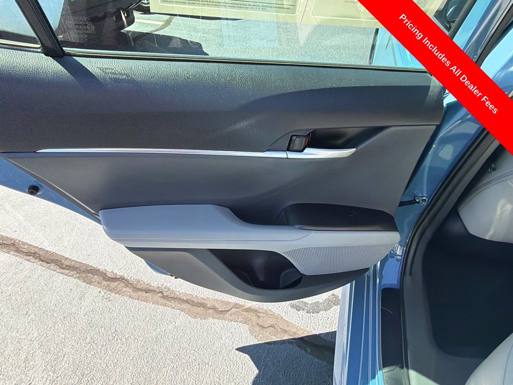 Used 2024 Toyota Camry SE FWD image 23