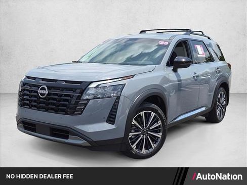 Used 2026 Nissan Pathfinder Platinum FWD image 1
