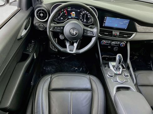 Used 2022 Alfa Romeo Giulia Sprint AWD/4WD image 22