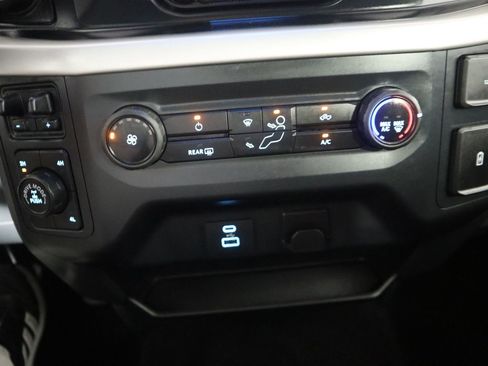 Used 2022 Ford F150 XLT w/ Trailer Tow Package image 37