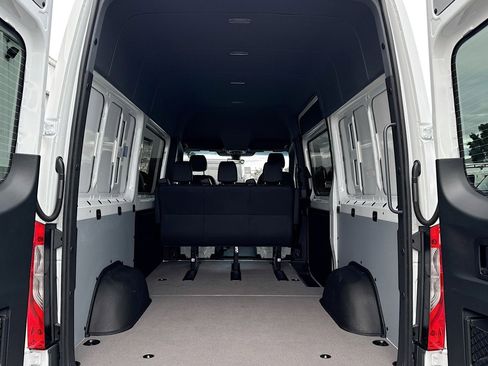 New 2026 Mercedes-Benz Sprinter 2500 image 21