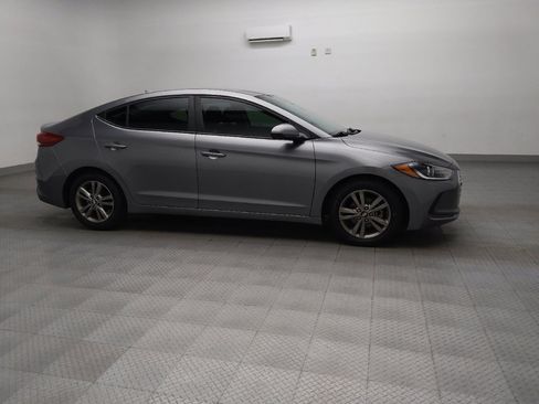 Used 2018 Hyundai Elantra SEL FWD image 11