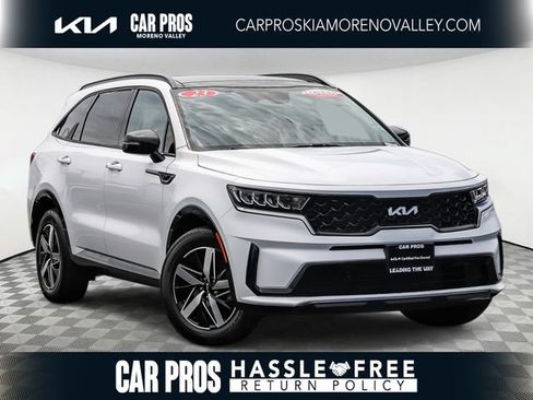 Certified 2023 Kia Sorento S w/ Panoramic Sunroof Package FWD image 1