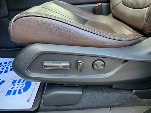 Used 2023 Honda Pilot Elite image 23