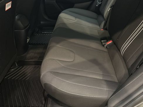 Used 2025 Hyundai Elantra SEL FWD image 14