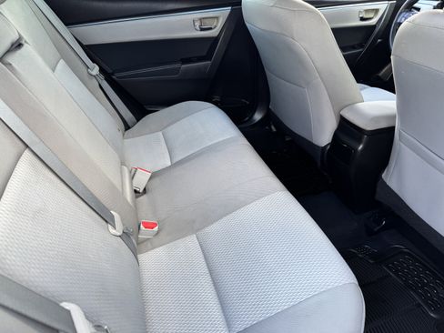 Used 2016 Toyota Corolla LE image 19