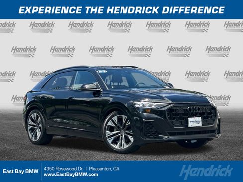 Used 2025 Audi Q8 Prestige AWD/4WD image 1