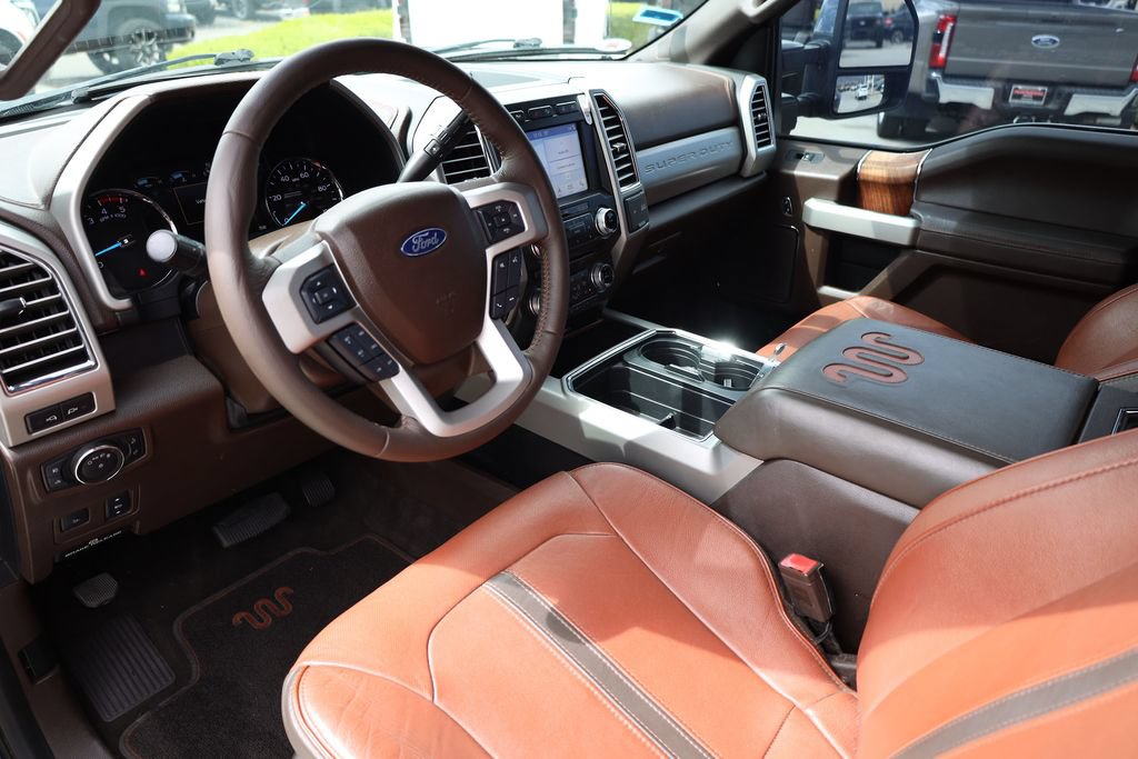 Used 2018 Ford F350 King Ranch w/ King Ranch Ultimate Package AWD/4WD image 12