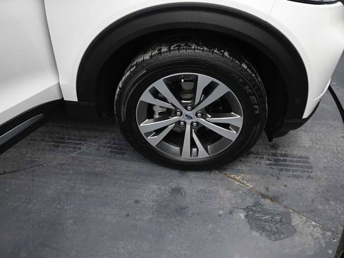 Used 2020 Ford Explorer Platinum w/ Premium Technology Package image 10