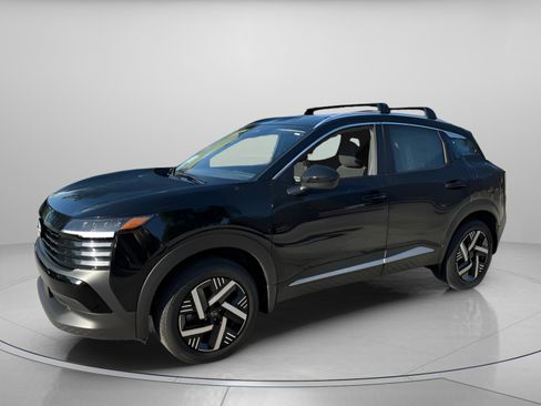 New 2026 Nissan Kicks SV w/ SV Premium Package FWD image 2