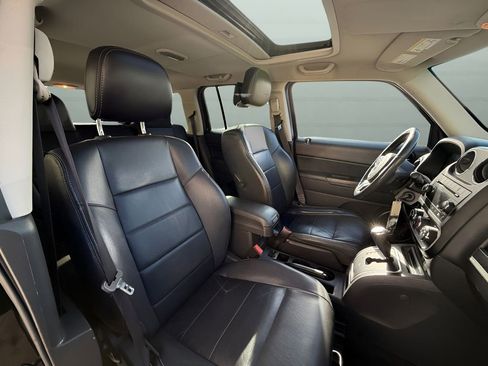 Used 2015 Jeep Patriot High Altitude image 16