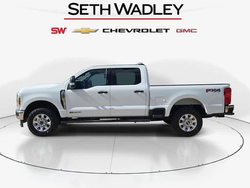 Used 2024 Ford F250 XLT w/ FX4 Off-Road Package AWD/4WD image 4
