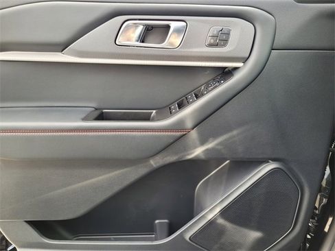 Certified 2025 Ford Explorer ST image 28