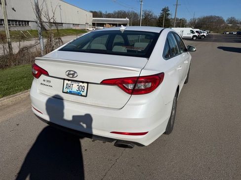 Used 2015 Hyundai Sonata SE w/ Option Group 09 image 3