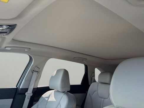 New 2025 Kia Sorento S w/ Panoramic Sunroof Package image 23