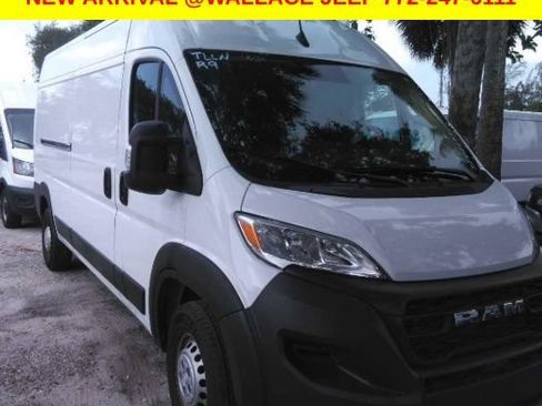 Used 2025 RAM ProMaster 2500 w/ Convenience Group FWD image 1