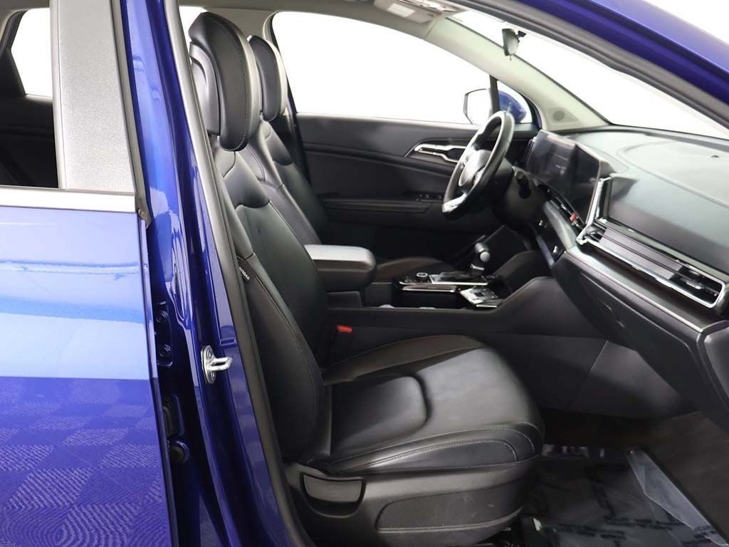 Used 2023 Kia Sportage EX FWD image 31