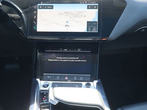 Used 2021 Audi e-tron Premium w/ Convenience Plus Package image 11