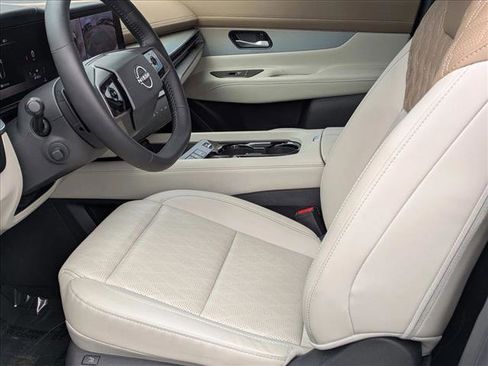 Used 2025 Nissan Murano Platinum w/ Cargo Package image 16