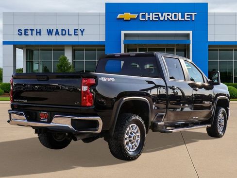 Used 2025 Chevrolet Silverado 2500 LT w/ Convenience Package AWD/4WD image 7