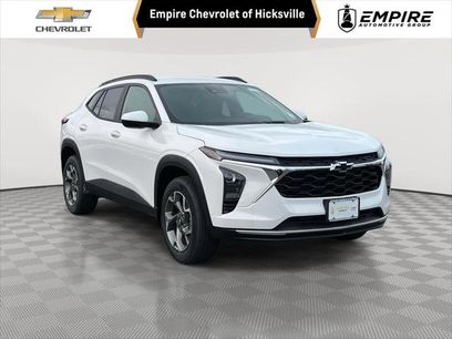 New 2025 Chevrolet Trax LT w/ Driver Confidence Package