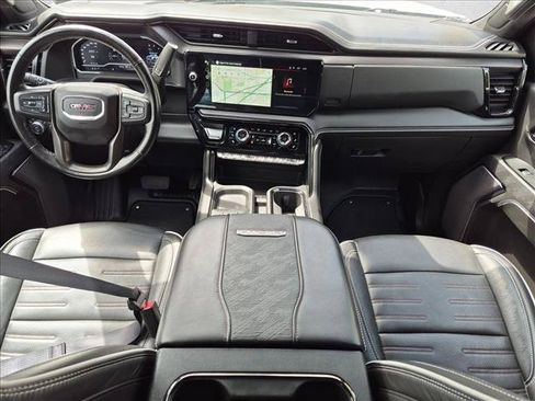 Used 2025 GMC Sierra 2500 AT4X AWD/4WD image 18