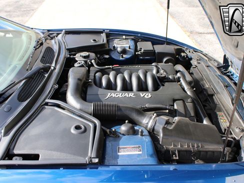 Used 1998 Jaguar XK8 Convertible image 24