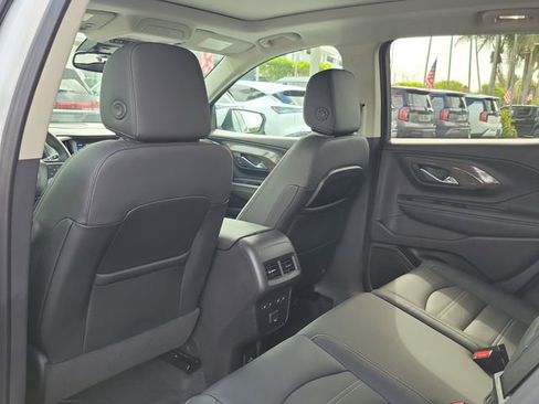 Used 2023 GMC Terrain Denali w/ Denali Premium Package AWD/4WD image 11