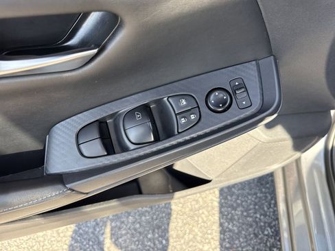 Used 2025 Nissan Sentra SV image 14