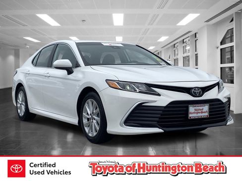 Certified 2024 Toyota Camry LE FWD image 1