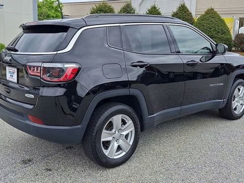 Used 2022 Jeep Compass Latitude AWD/4WD image 8
