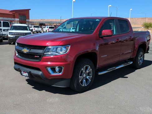 Used 2018 Chevrolet Colorado Z71 AWD/4WD image 7