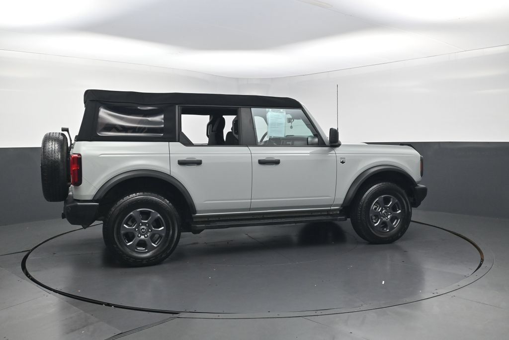 Used 2023 Ford Bronco Big Bend AWD/4WD image 3