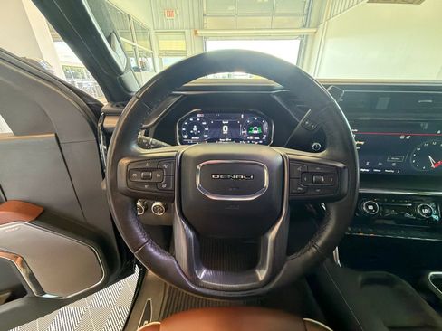Used 2024 GMC Sierra 2500 Denali Ultimate AWD/4WD image 19