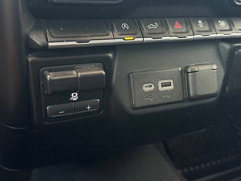 Used 2021 Chevrolet Silverado 1500 RST RWD image 26