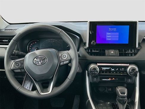 Used 2025 Toyota RAV4 XLE Premium image 20