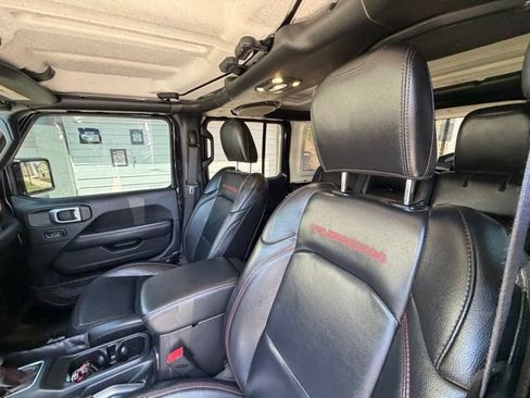 Used 2019 Jeep Wrangler Unlimited Rubicon AWD/4WD image 14