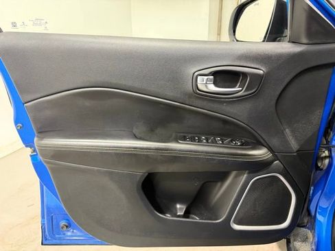 Used 2019 Jeep Compass Latitude w/ Popular Equipment Group image 10