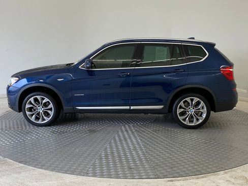 Used 2017 BMW X3 xDrive28i image 2