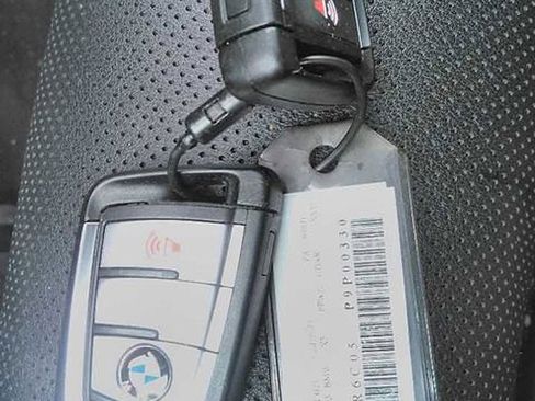Used 2023 BMW X5 xDrive40i AWD/4WD image 8