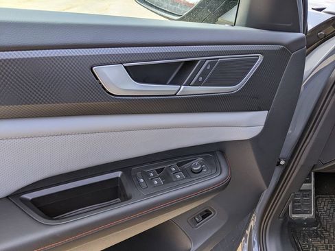New 2026 Volkswagen Atlas Peak Edition AWD/4WD image 10