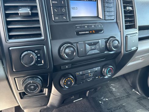 Used 2018 Ford F150 XL w/ Equipment Group 101A Mid AWD/4WD image 17