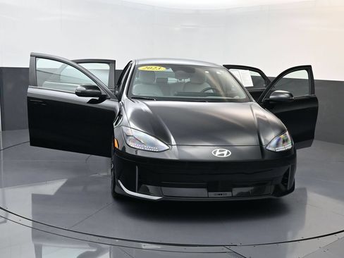 Used 2023 Hyundai Ioniq 6 SEL RWD image 31