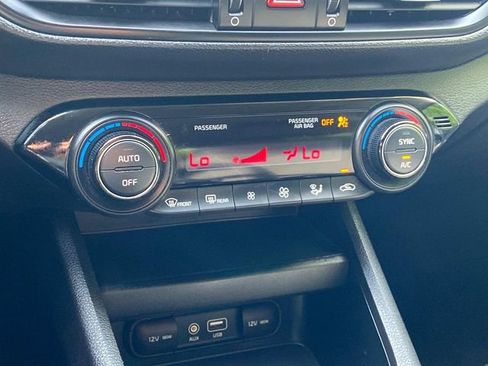 Used 2019 Kia Forte LXS FWD image 26