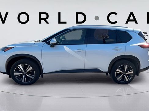 Used 2024 Nissan Rogue SL w/ SL Premium Package image 4