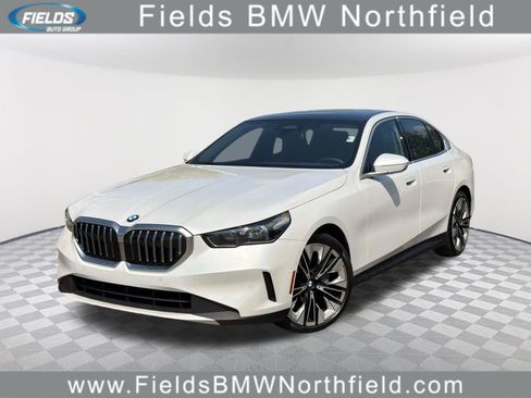 Used 2026 BMW 540i xDrive AWD/4WD image 1